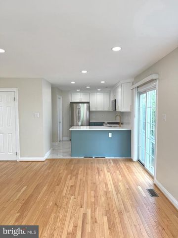 548 PALMER FARM DR, Yardley, PA 19067