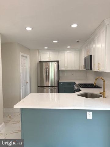 548 PALMER FARM DR, Yardley, PA 19067