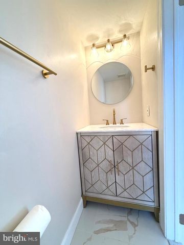 548 PALMER FARM DR, Yardley, PA 19067