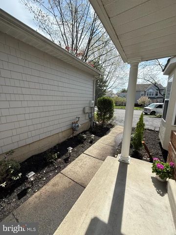 548 PALMER FARM DR, Yardley, PA 19067