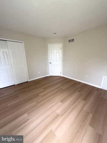 548 PALMER FARM DR, Yardley, PA 19067