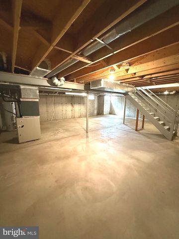 548 PALMER FARM DR, Yardley, PA 19067