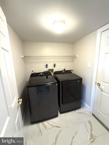 548 PALMER FARM DR, Yardley, PA 19067