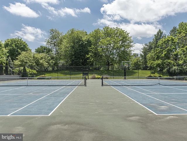 548 PALMER FARM DR, Yardley, PA 19067