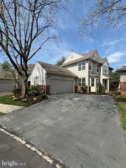 548 PALMER FARM DR, Yardley, PA 19067