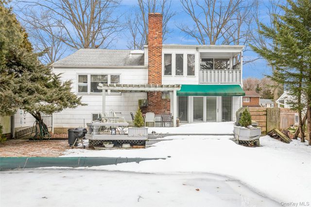 23 Dressler Road, Greenlawn, NY 11740