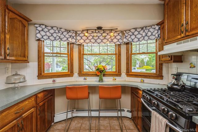 2454 4th Avenue, East Meadow, NY 11554