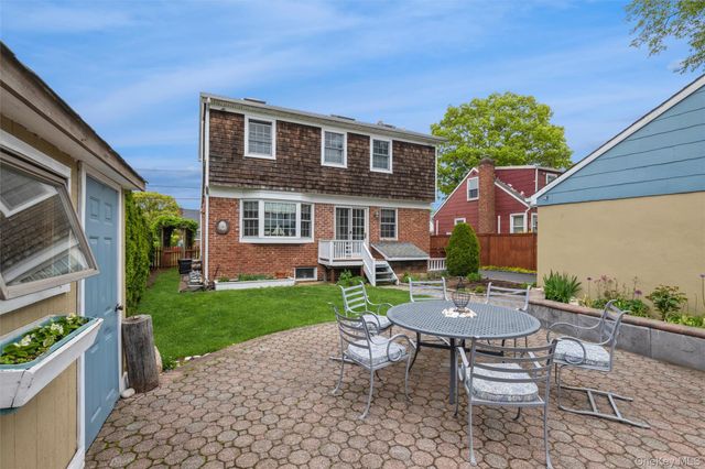 2454 4th Avenue, East Meadow, NY 11554