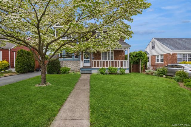 2454 4th Avenue, East Meadow, NY 11554