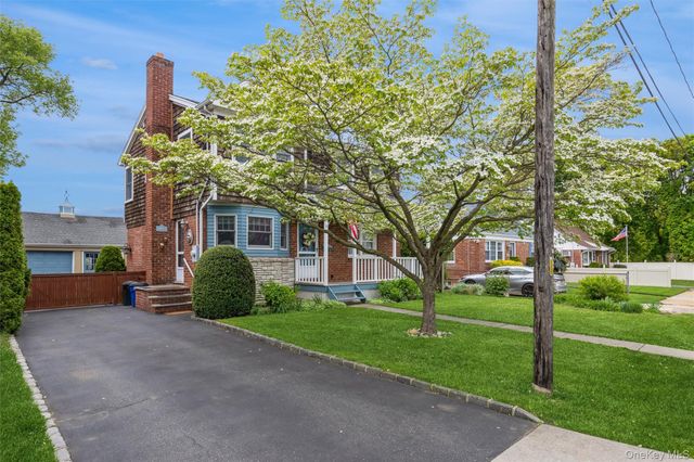 2454 4th Avenue, East Meadow, NY 11554