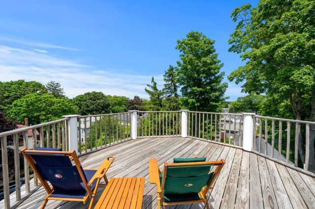 39 Broad St 5, Newburyport, MA 01950