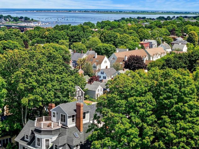 39 Broad St 5, Newburyport, MA 01950
