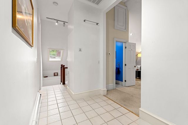 39 Broad St 5, Newburyport, MA 01950
