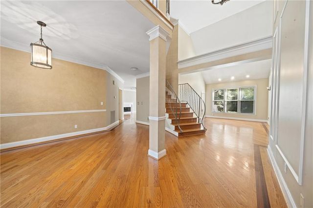 135 Nautica Way, Roswell, GA 30076