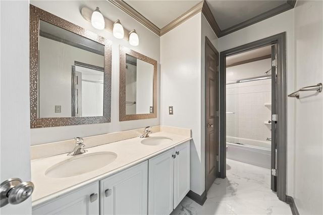 135 Nautica Way, Roswell, GA 30076