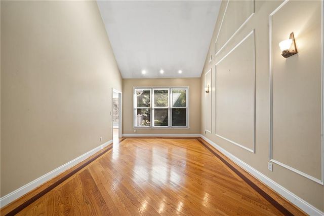 135 Nautica Way, Roswell, GA 30076