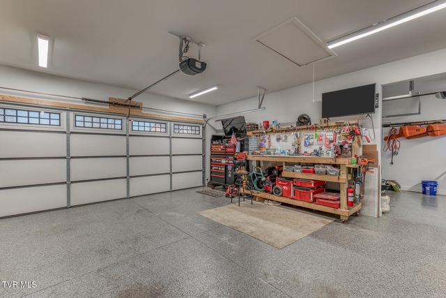 1381 Orchard View Lane, Piney Flats, TN 37686