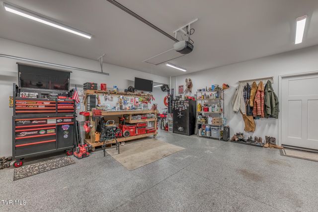 1381 Orchard View Lane, Piney Flats, TN 37686