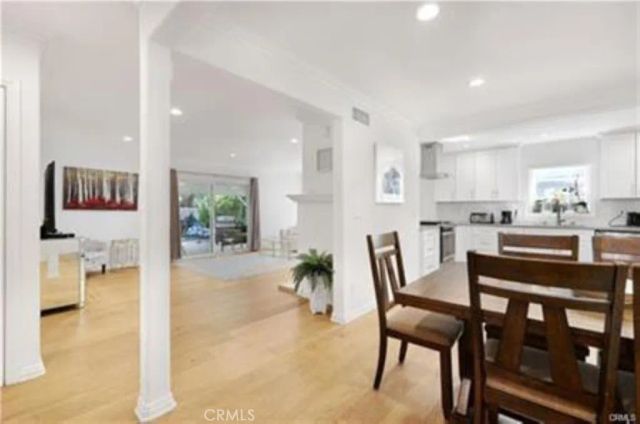 22335 Kittridge Street, Woodland Hills, CA 91303