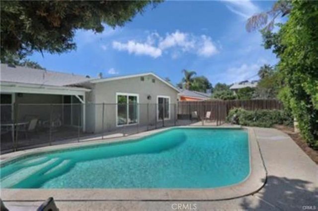 22335 Kittridge Street, Woodland Hills, CA 91303