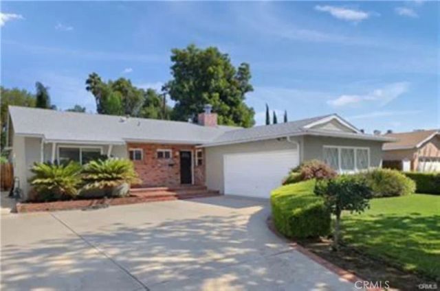 22335 Kittridge Street, Woodland Hills, CA 91303