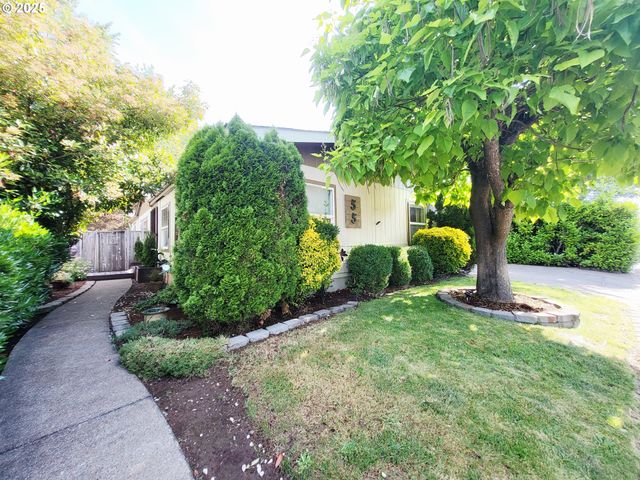 2350 N TERRY St 55, Eugene, OR 97402