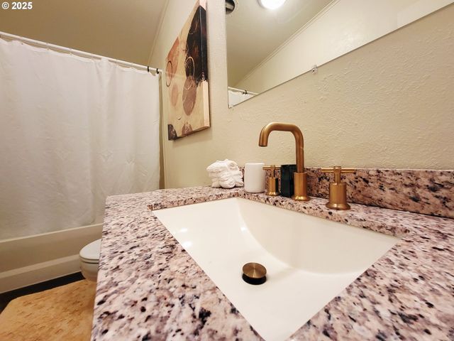 2350 N TERRY St 55, Eugene, OR 97402