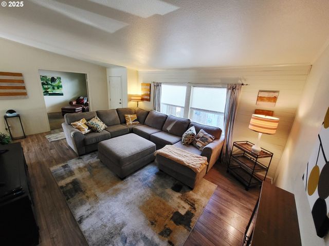 2350 N TERRY St 55, Eugene, OR 97402