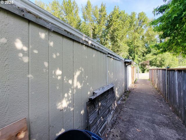 2350 N TERRY St 55, Eugene, OR 97402