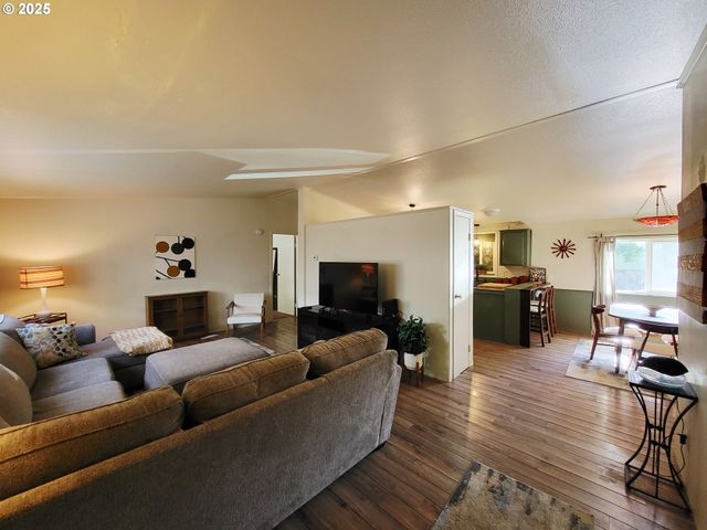 2350 N TERRY St 55, Eugene, OR 97402