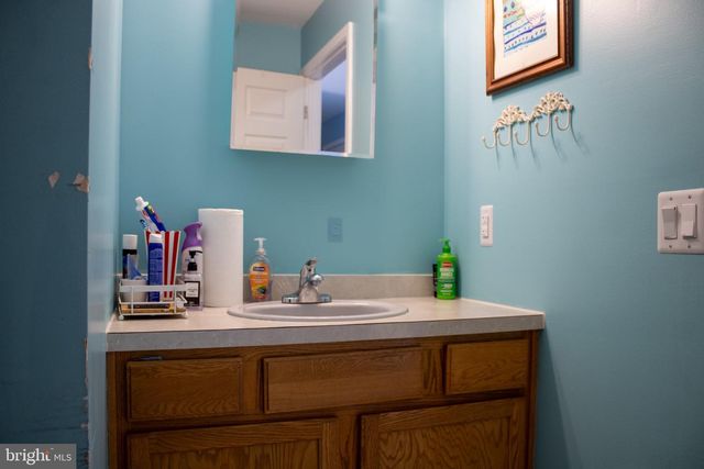 1327 GARRY AVE, Vineland, NJ 08361