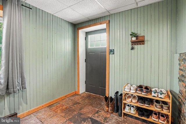 1990 RED BANK RD, Dover, PA 17315