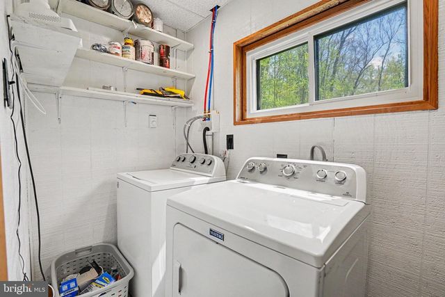 1990 RED BANK RD, Dover, PA 17315