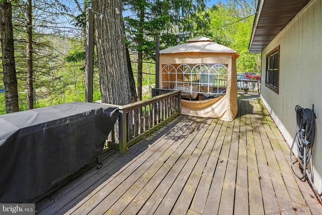 1990 RED BANK RD, Dover, PA 17315