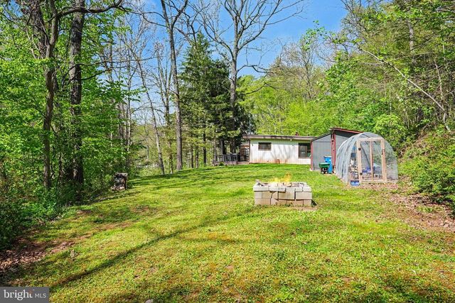1990 RED BANK RD, Dover, PA 17315