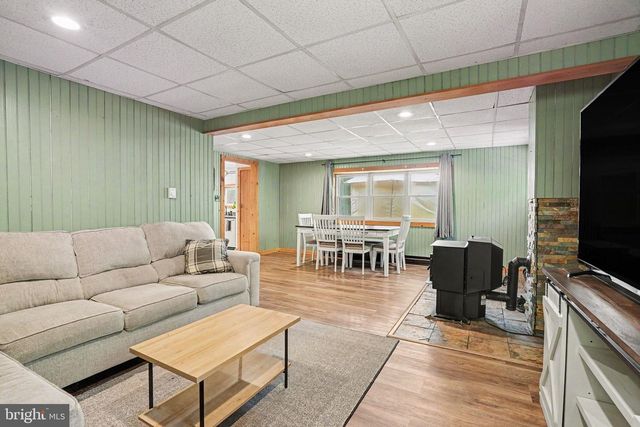 1990 RED BANK RD, Dover, PA 17315