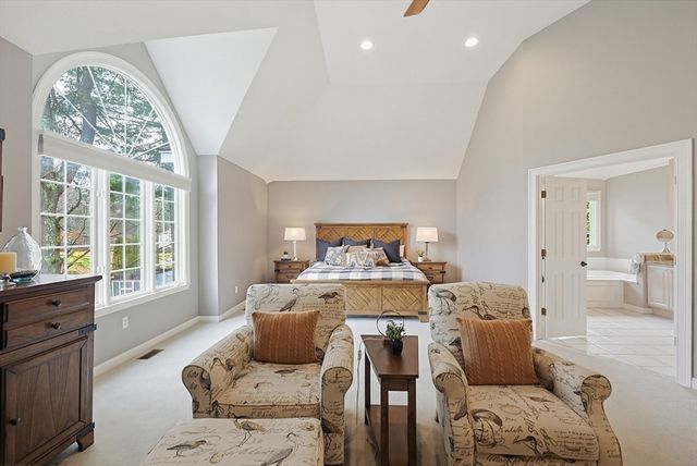 491 Acorn Park Dr 62, Acton, MA 01720