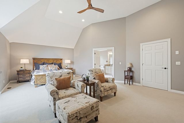 491 Acorn Park Dr 62, Acton, MA 01720