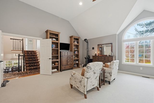 491 Acorn Park Dr 62, Acton, MA 01720