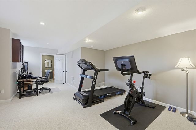 491 Acorn Park Dr 62, Acton, MA 01720