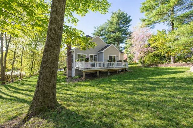 491 Acorn Park Dr 62, Acton, MA 01720