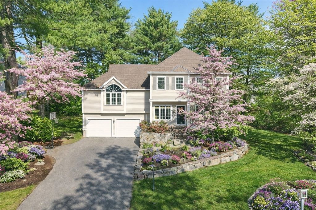 491 Acorn Park Dr 62, Acton, MA 01720