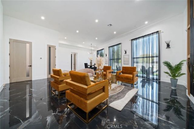 4415 Parkview Drive, Lakewood, CA 90712