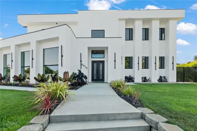 4415 Parkview Drive, Lakewood, CA 90712