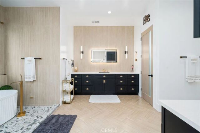 4415 Parkview Drive, Lakewood, CA 90712