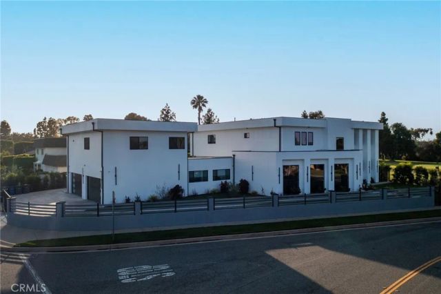4415 Parkview Drive, Lakewood, CA 90712