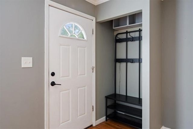 9934 England Drive, Overland Park, KS 66212