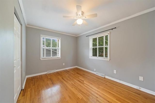 9934 England Drive, Overland Park, KS 66212