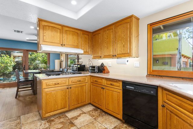 8222 Prestwick Circle, Huntington Beach, CA 92646