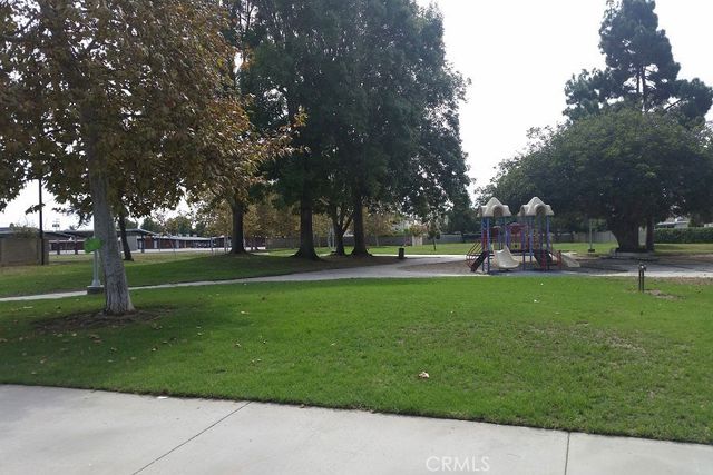 8222 Prestwick Circle, Huntington Beach, CA 92646